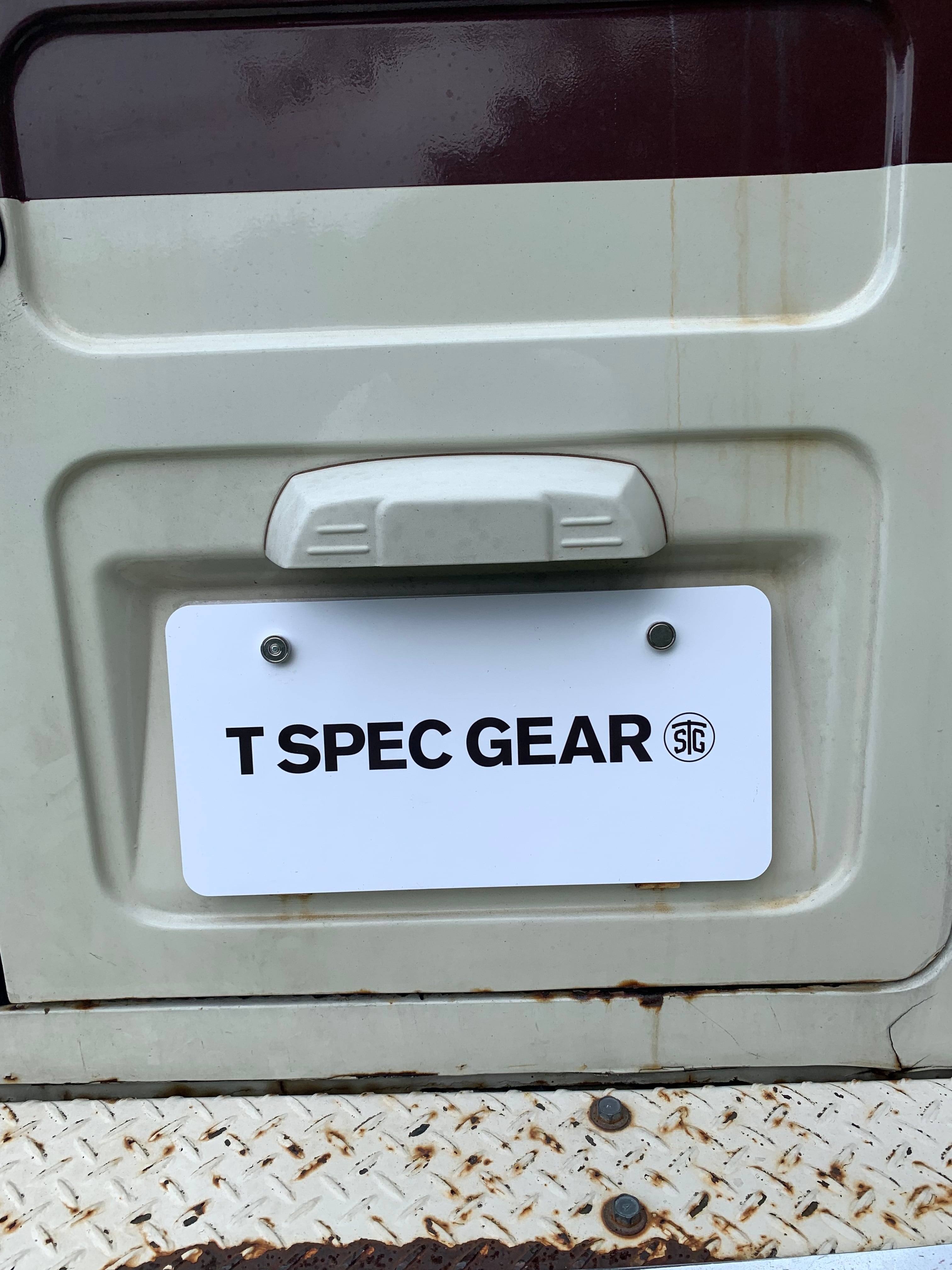KAZARI ナンバープレート T SPEC GEAR ✖️GRIP SWANY | tspecgear