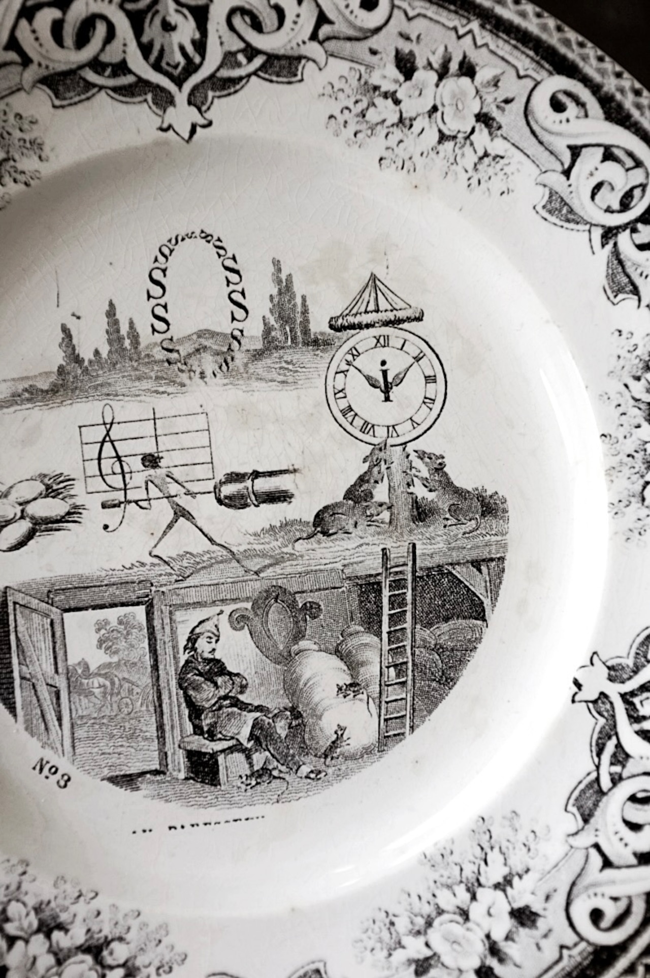 1860s Creil et Montereau Lebeuf Milliet et Cie 不可解ユートピア 謎のプレートa クレイユモントロー Rébus