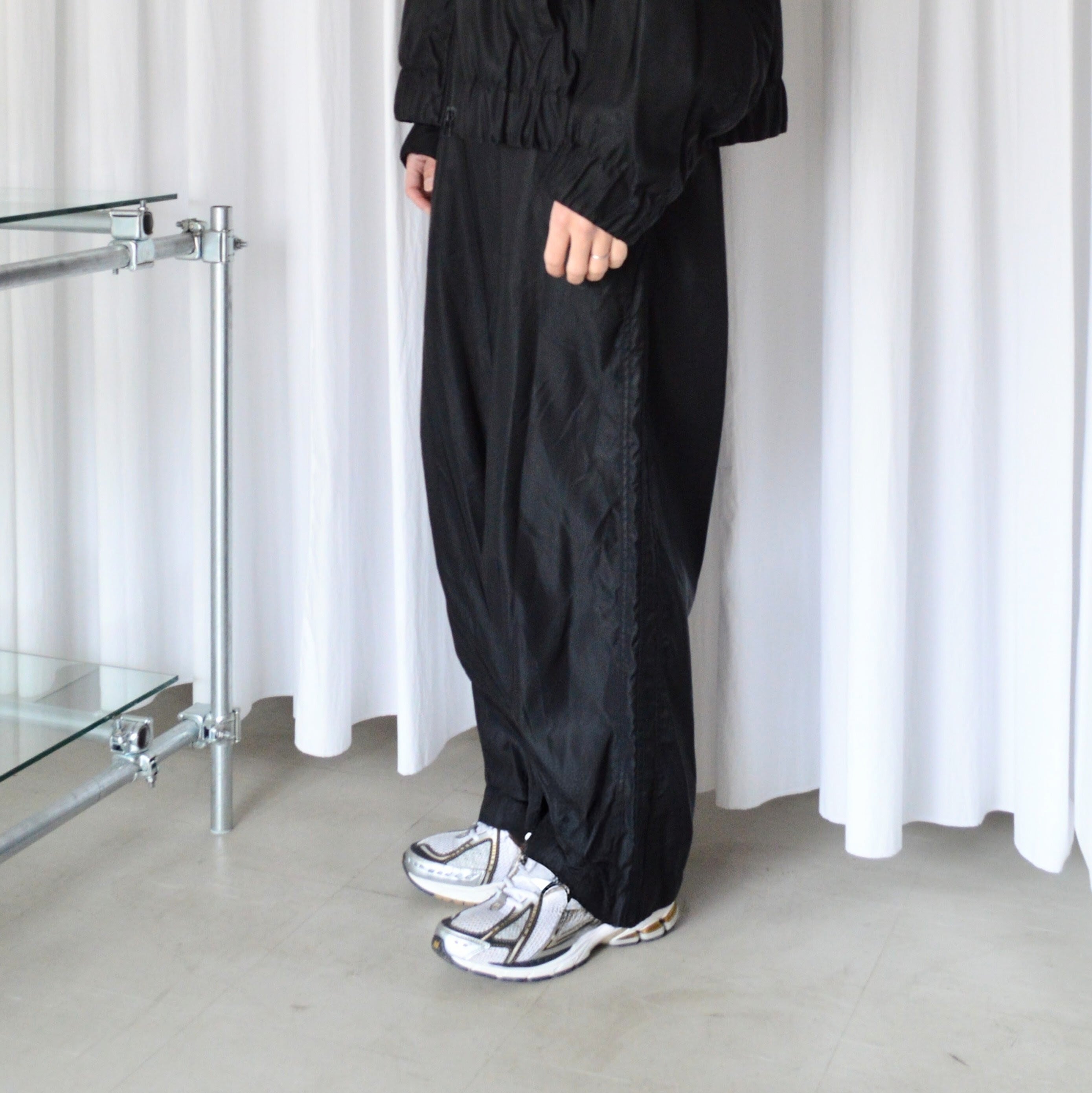 【NEW】DDUD / Shrink high density nylon twill Track pants