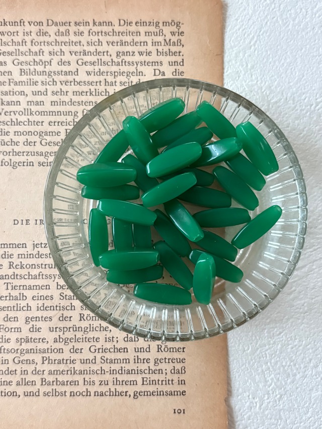 17mm Japanese Vintage ヴィンテージビーズ プラスチック製  5個セット すみれ色 ヴィオレット アクセサリーパーツ デコレーションパーツ
