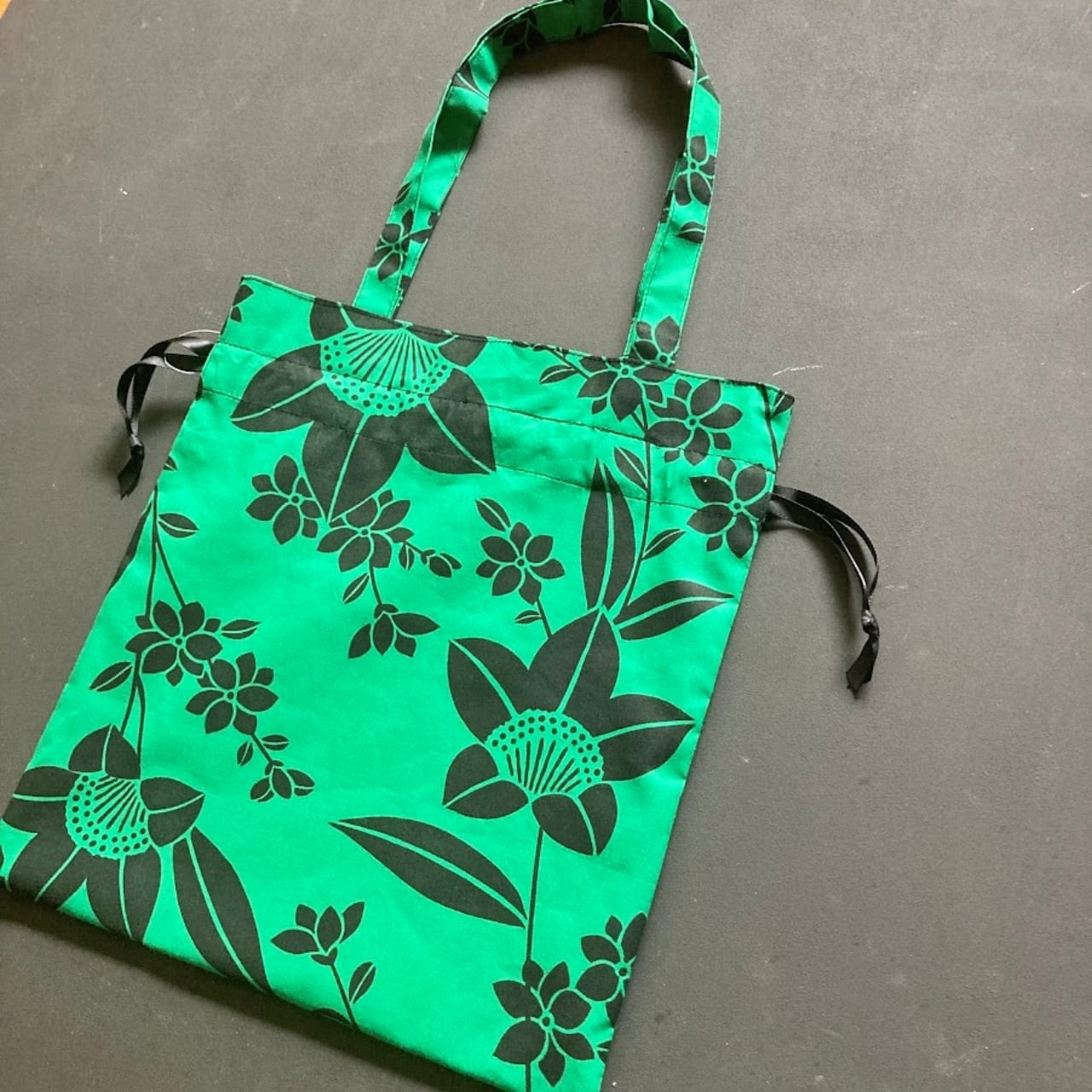 きんちゃくキモノトート BLACK×GREEN ゆかた地 着物リメイク 日月堂