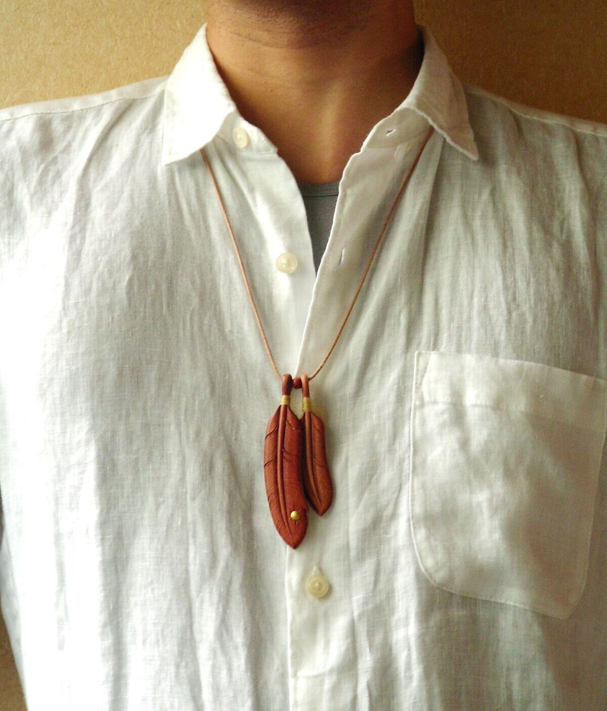 ヌメ革製イーグルフェザーネックレス（中&小） | Leather Works