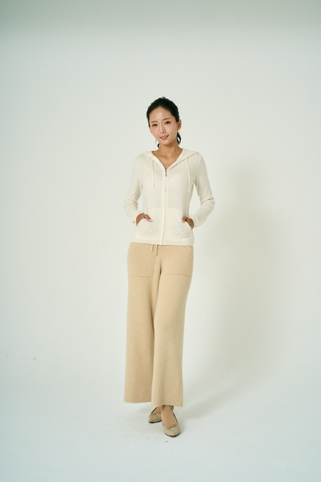 Hooded Zip-up Pull Over