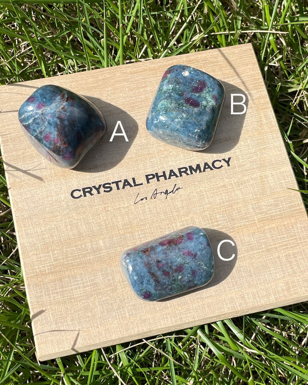 ルビー・イン・カヤナイト | CRYSTAL PHARMACY｜宝石薬局｜クリスタル