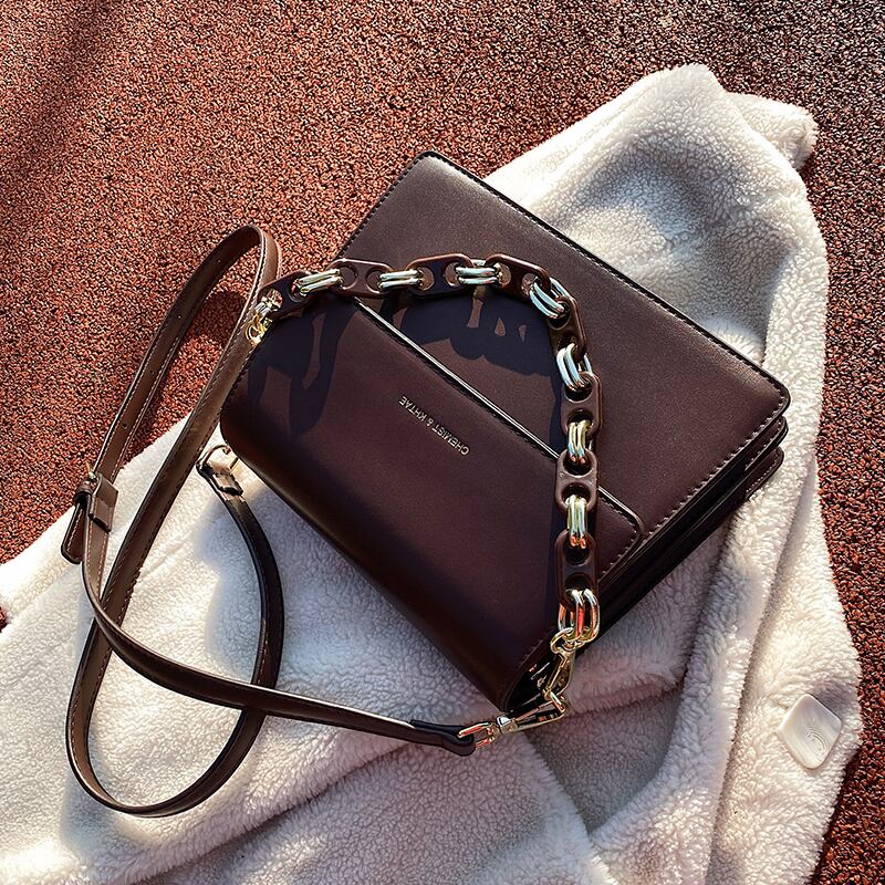 レッドオータムウィンタースタンダード レトロ 秋物 冬物 スクウェア メッセンジャーバッグ 手作りハンドバック69919962846