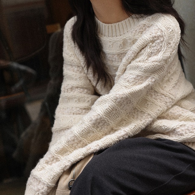 crew-neck knit pullover　J00390