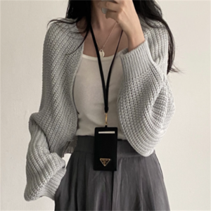 【送料無料】かぎ編みセーター 3色 プチプライス シンプルデザイン ショート丈 カジュアル系 大人可愛い こなれ感 30代 40代 レディースファッション 可愛い お出かけ 女子会 デイリーユース お茶会 グレー ブラック オフホワイト