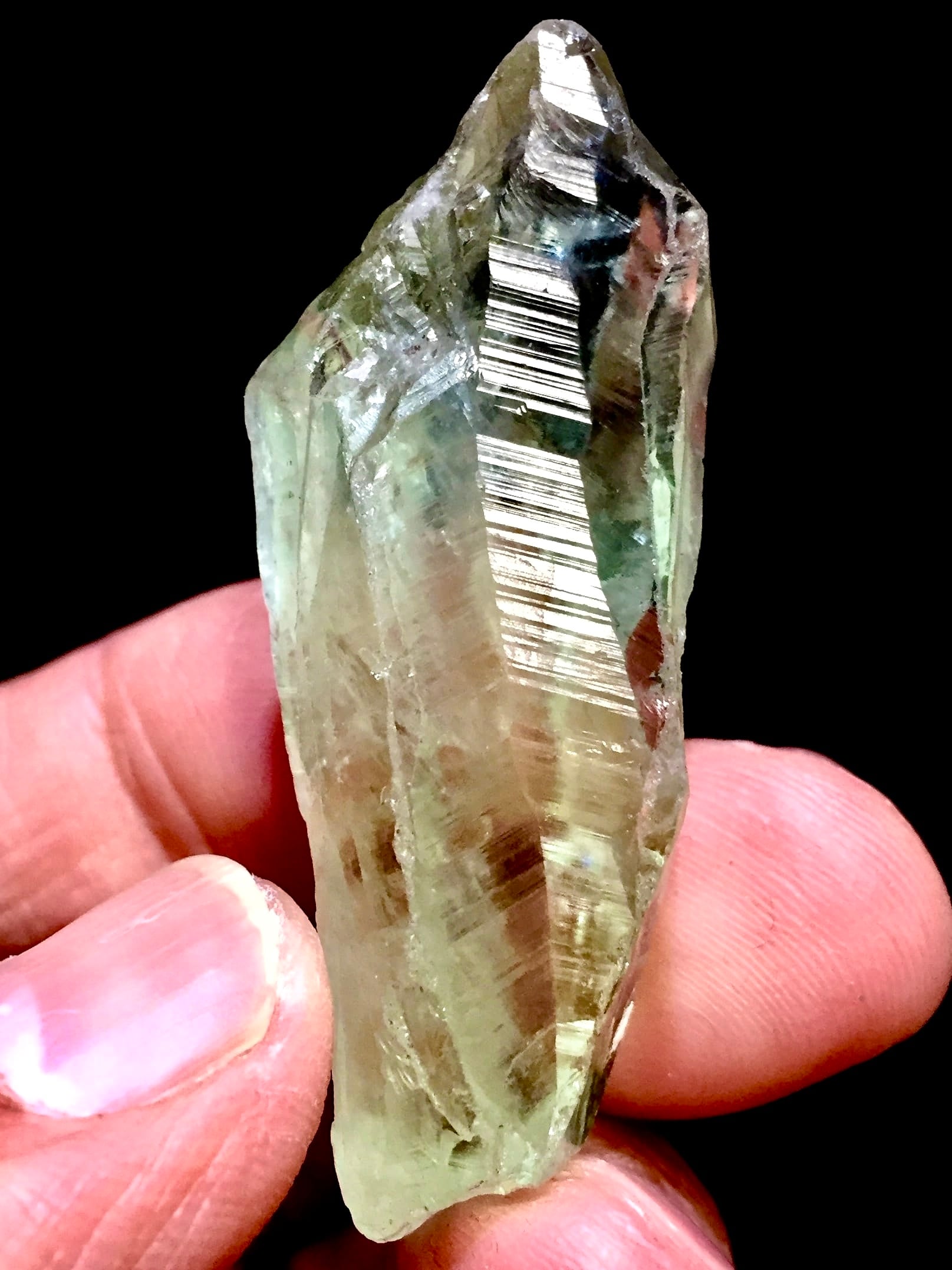 3) グリーン・アメジスト「プラシオライト」原石 | レムリアの太陽