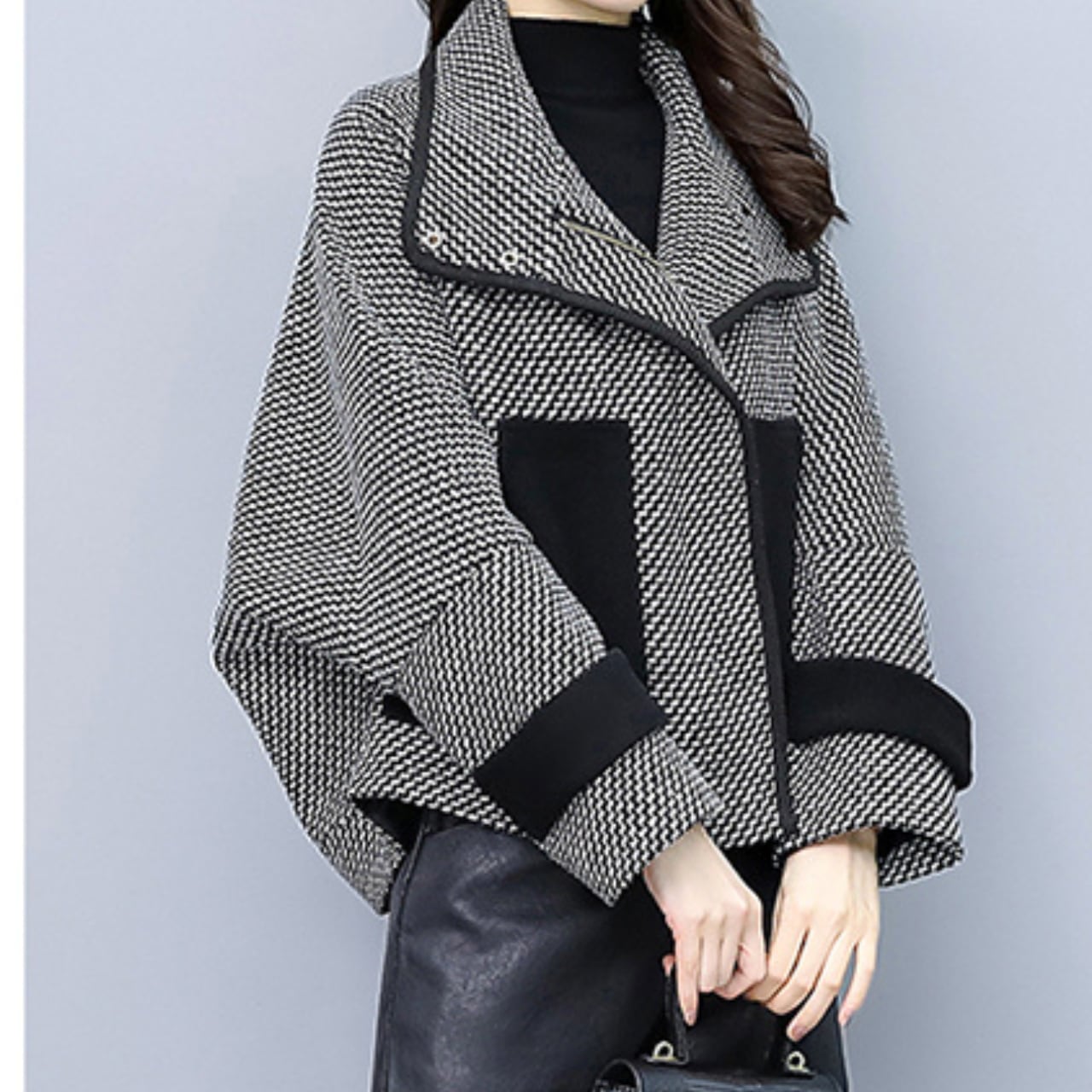 Hip-Length Oversized Jacket L00574