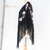 フラメンコ 衣装 シージョ ピキージョ トライアングル 三角形 黒 刺繍 花柄 フレコ フリンジ ブラック系 ピンク系 パープル系 ダンス パーティ 発表会 トライアングルシージョ レース フリンジ付き おしゃれ 踊り フェスティバル 演出用 小道具 コスチューム エレガント