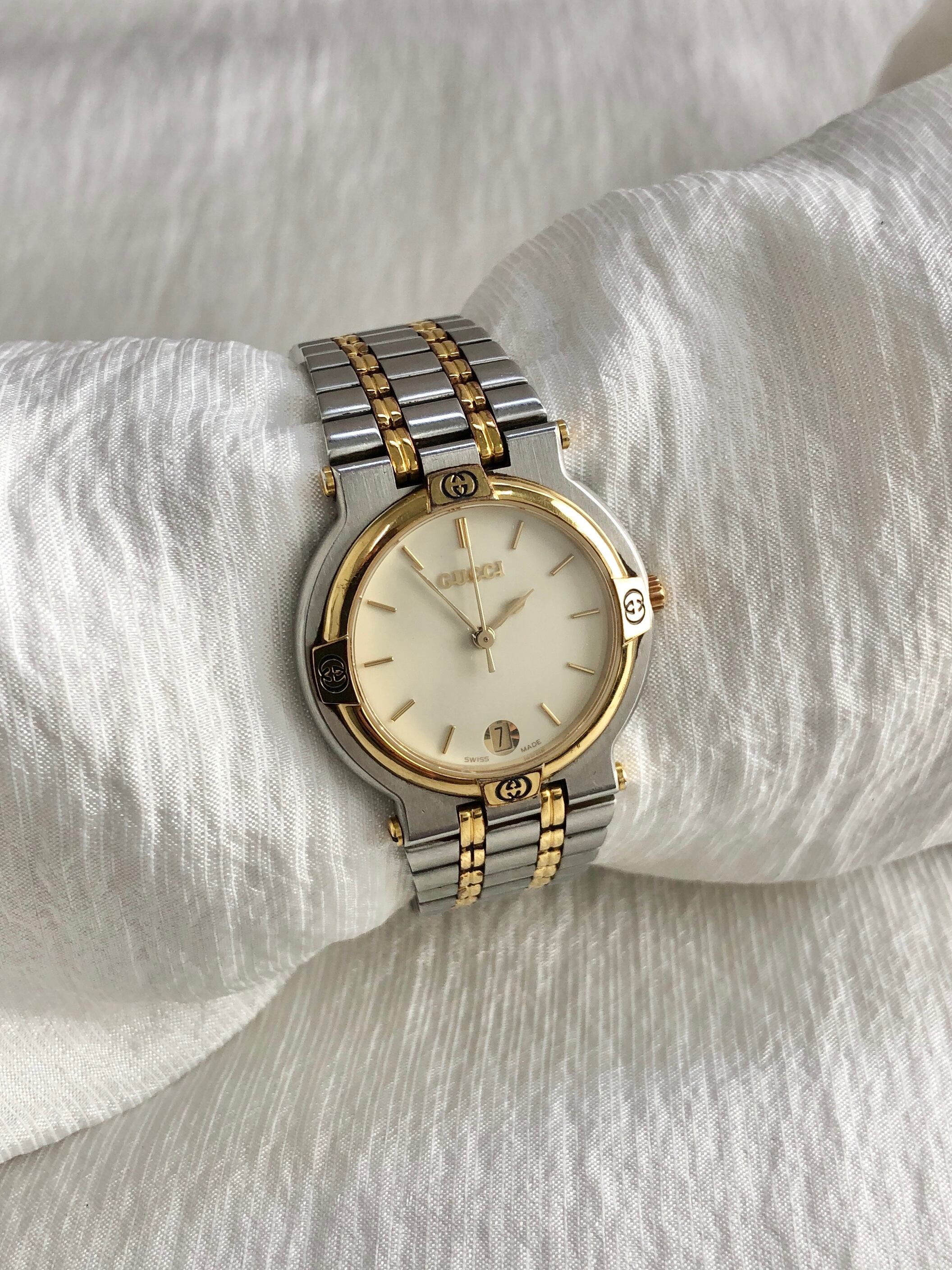 GUCCI グッチ 腕時計 シルバー×ゴールド ステンレススチール 9000M vintage ヴィンテージ オールド 2rigf4