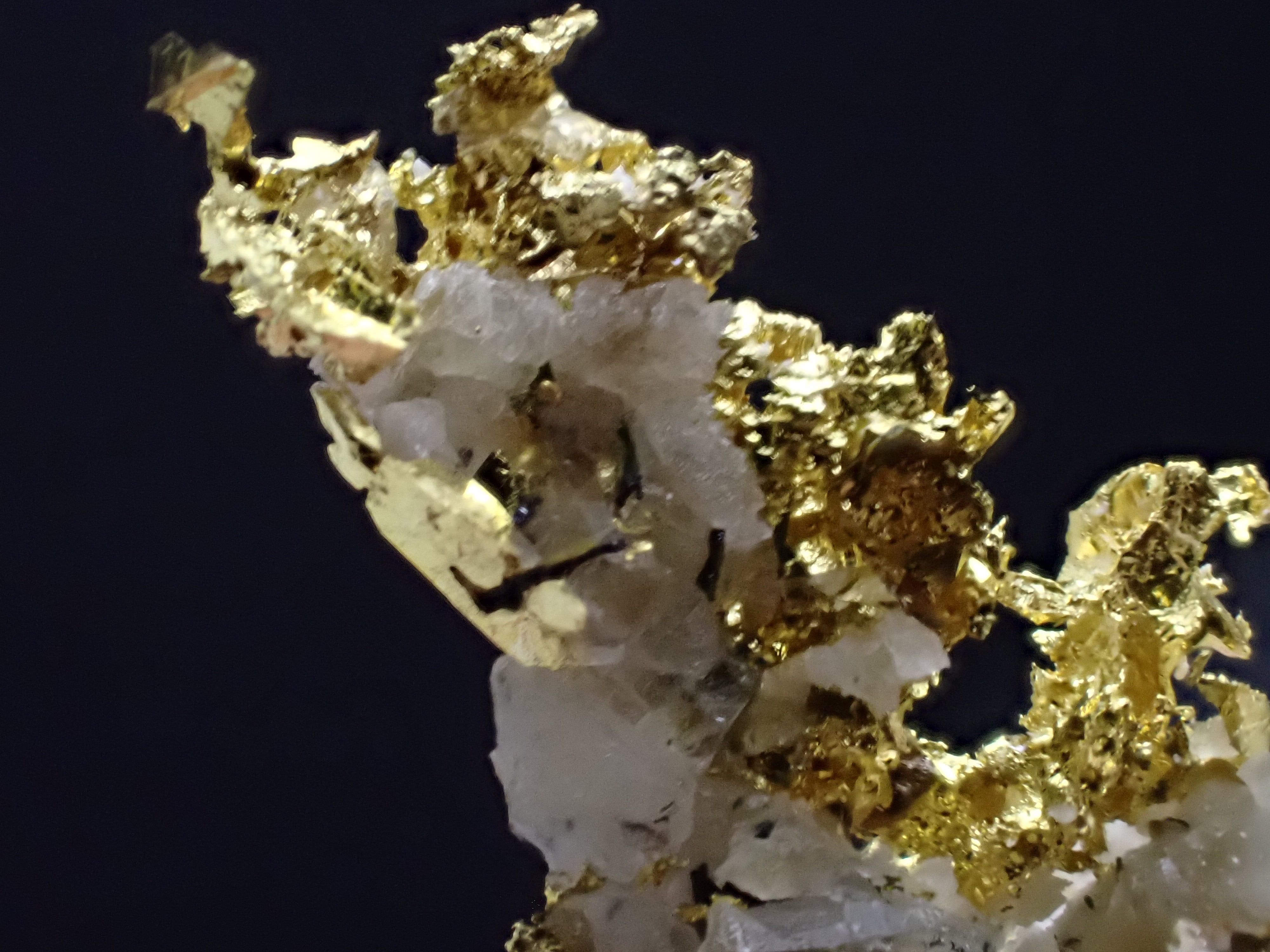 イタリア産】自然金 ネイティブゴールド 原石 鉱物 標本 天然石 | 石処
