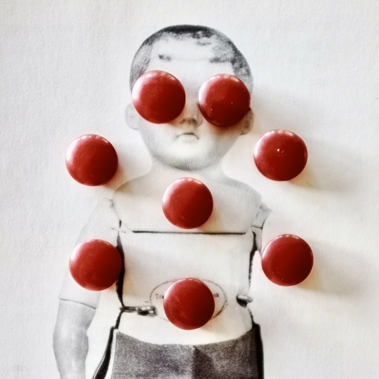 50s フランス 濃厚な木苺とルーサイトボタン 8p ヴィンテージ