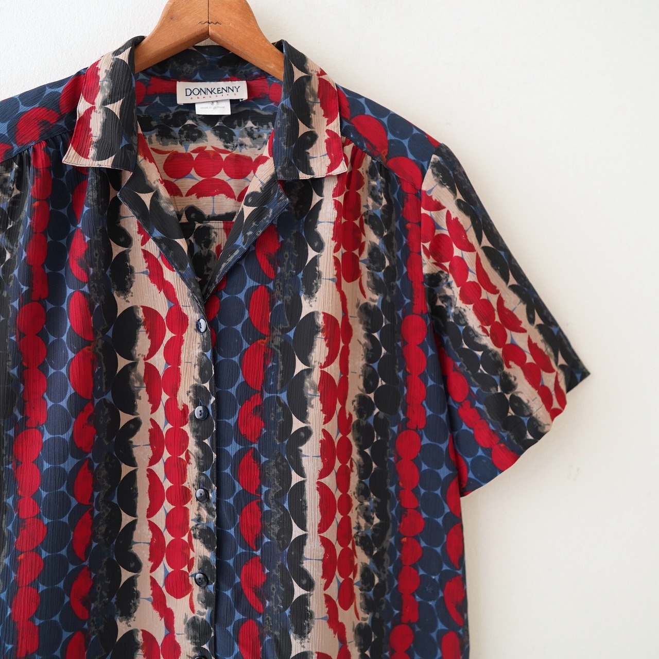 80s botton down design shirt