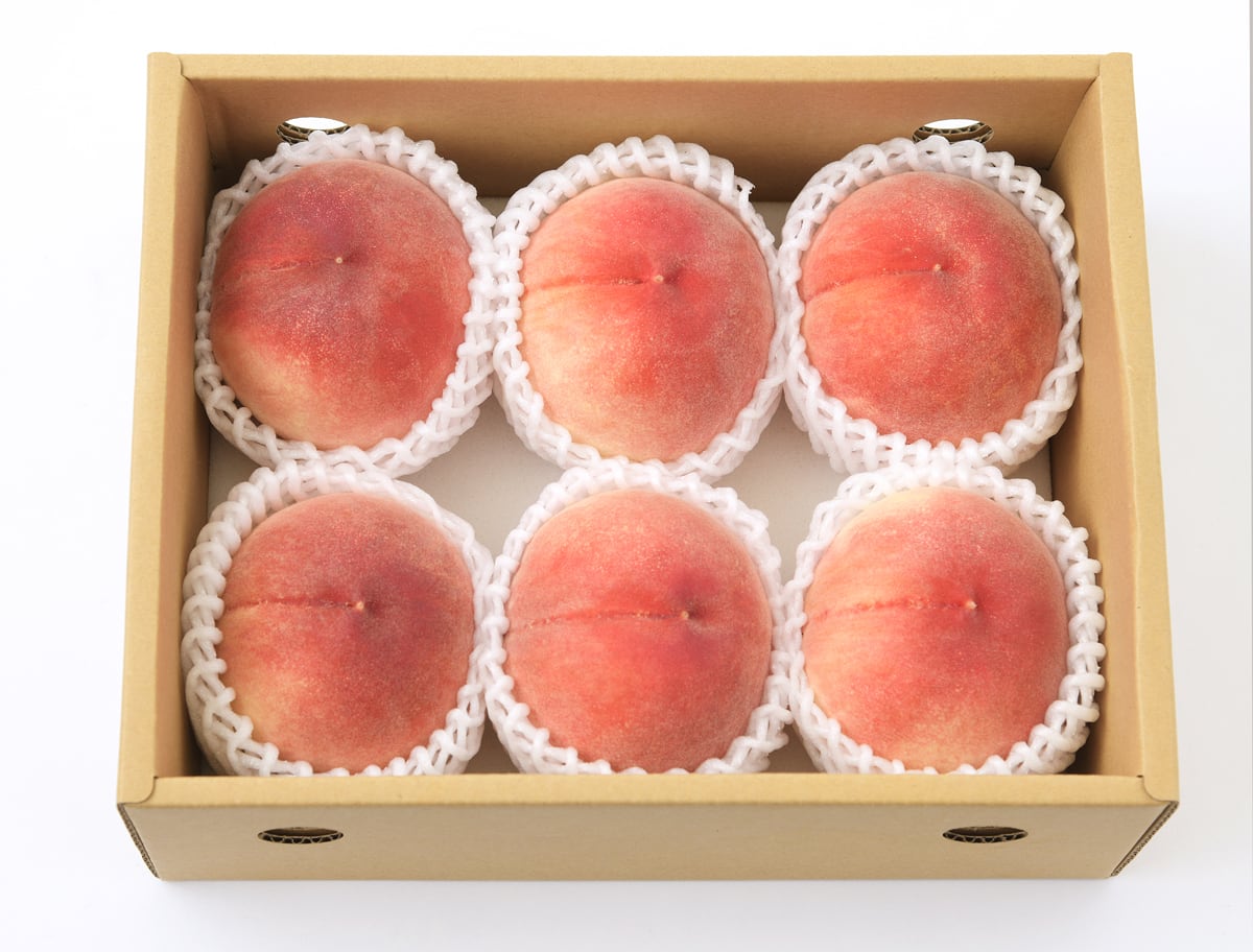 桃（2kg 5～8個入り） | やまなし自然塾特別栽培果樹ギフトショップ