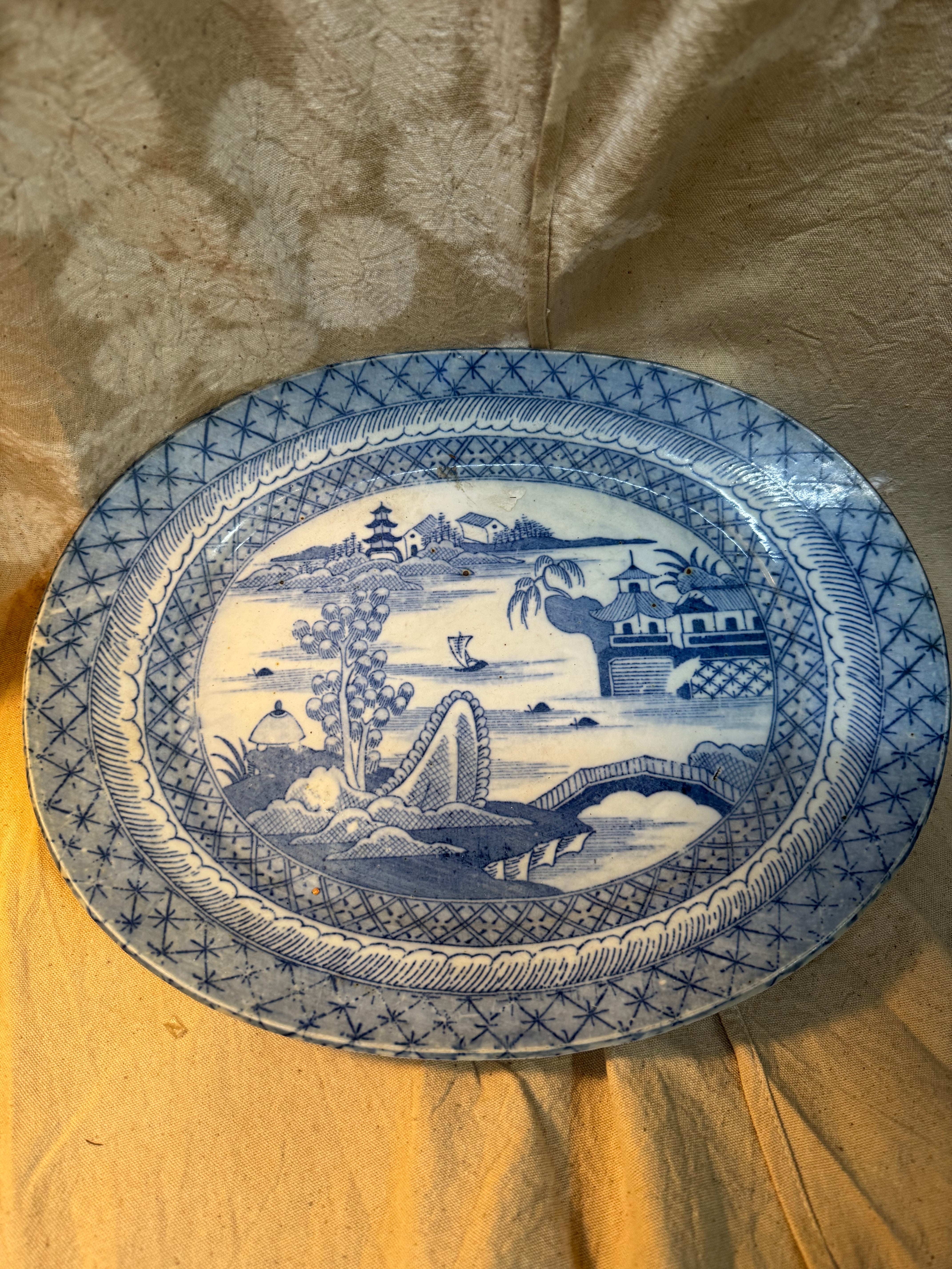 古伊万里 八角皿 椿文・瑞獣文 染付 Antique Ko-Imari Octagonal