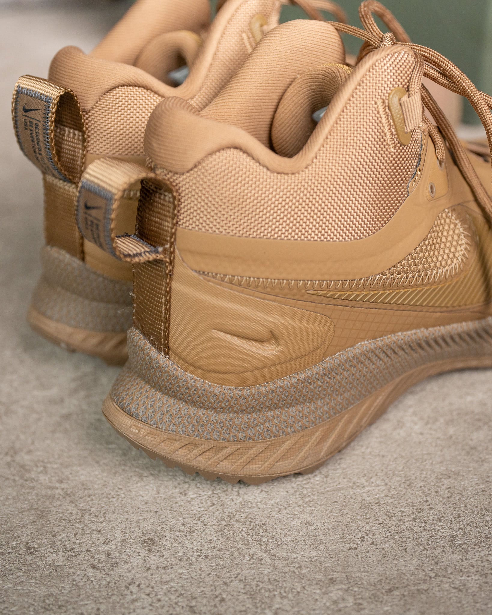 nike react sfb carbon coyote 27 コヨーテ DEADSTOCK】