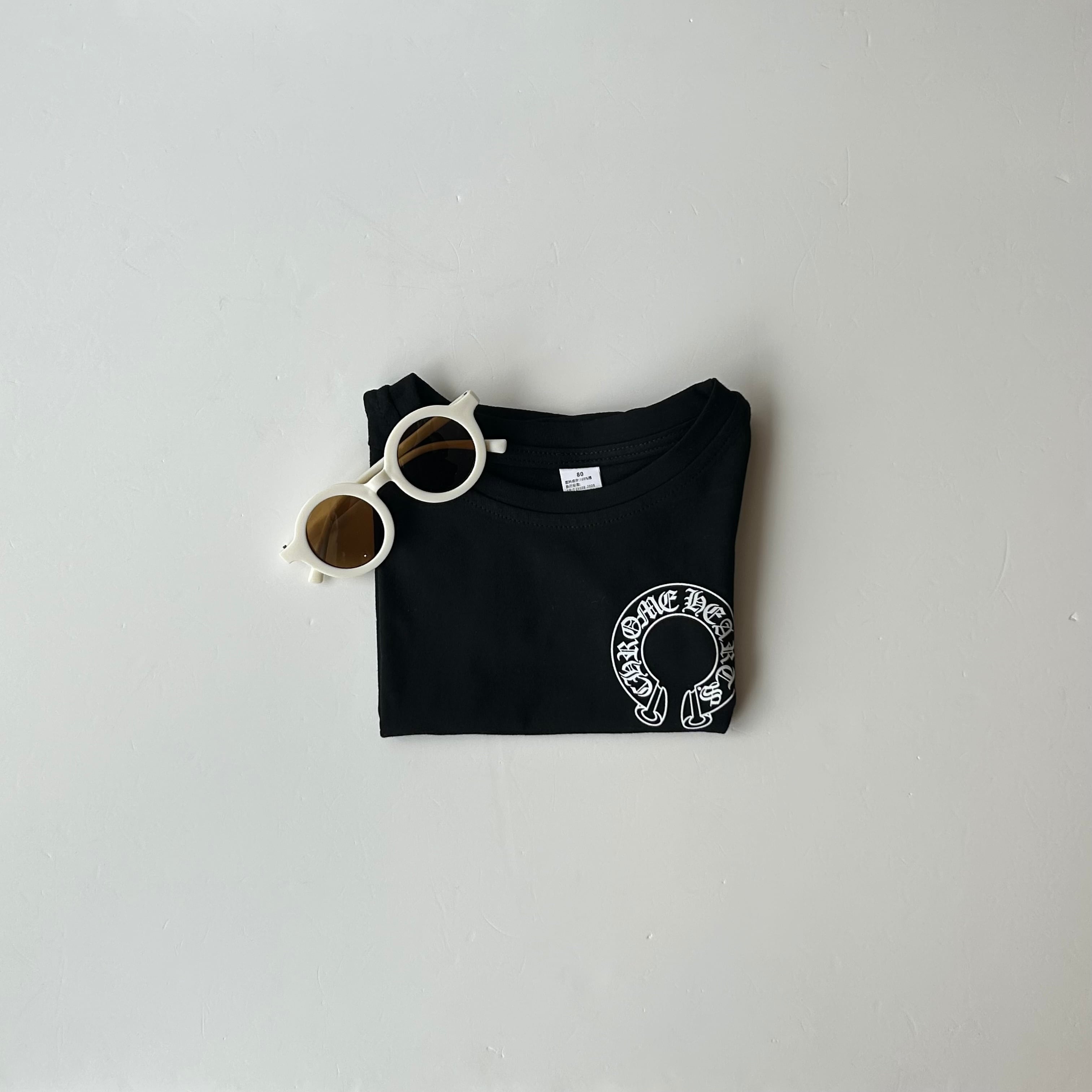 gothic design T