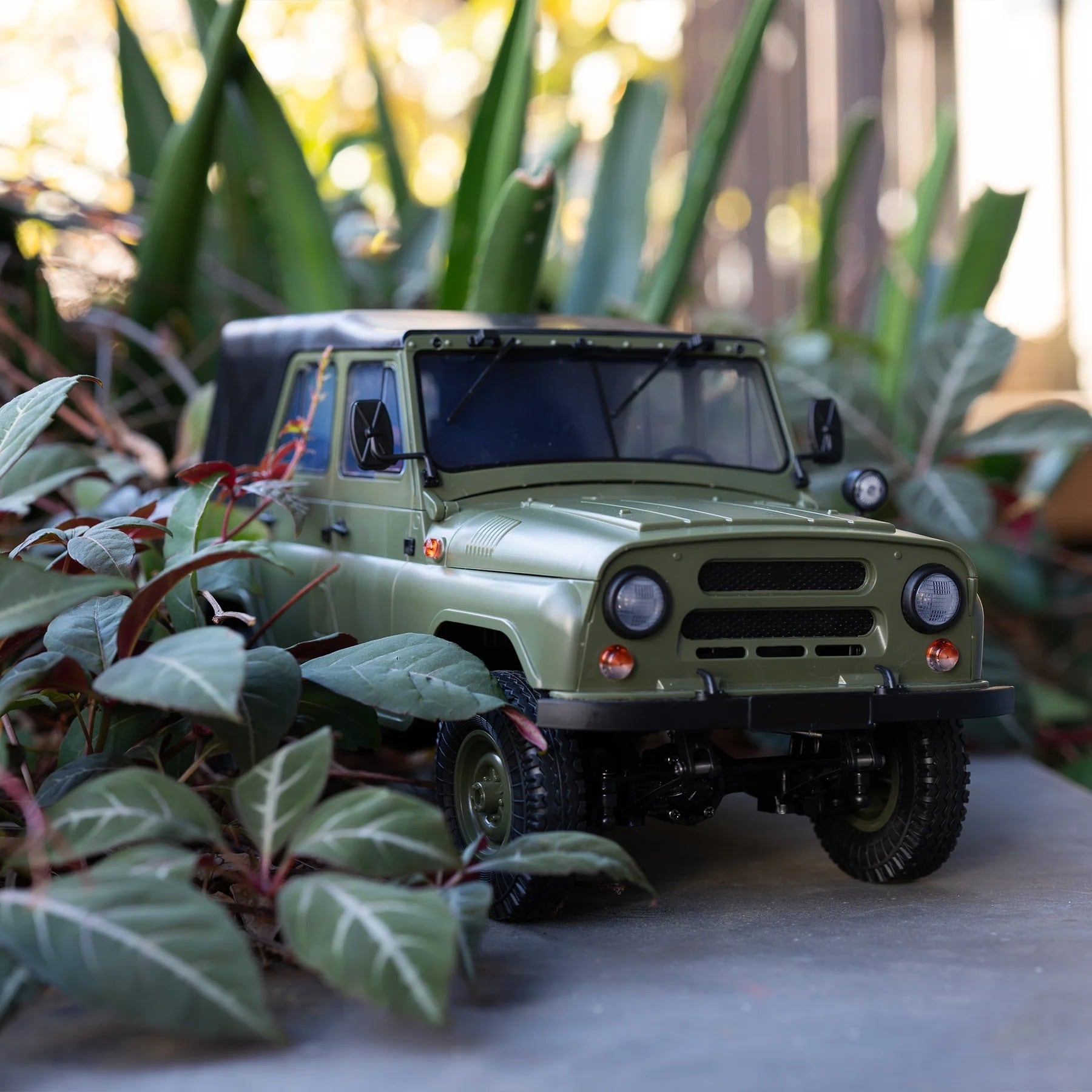 プレオーダー品 WPL UAZ-469 カスタム塗装品 制作予約 1台制作可能 WPL JAPAN C94 1/12 RTR（UAZ-469） ※グローバルエディション・技適