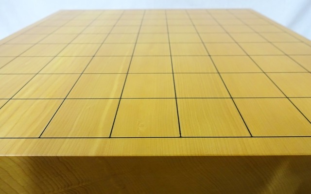 将棋盤 国産本榧脚付将棋盤 6寸5分 天柾 | 碁盤・将棋盤・付属品一式 