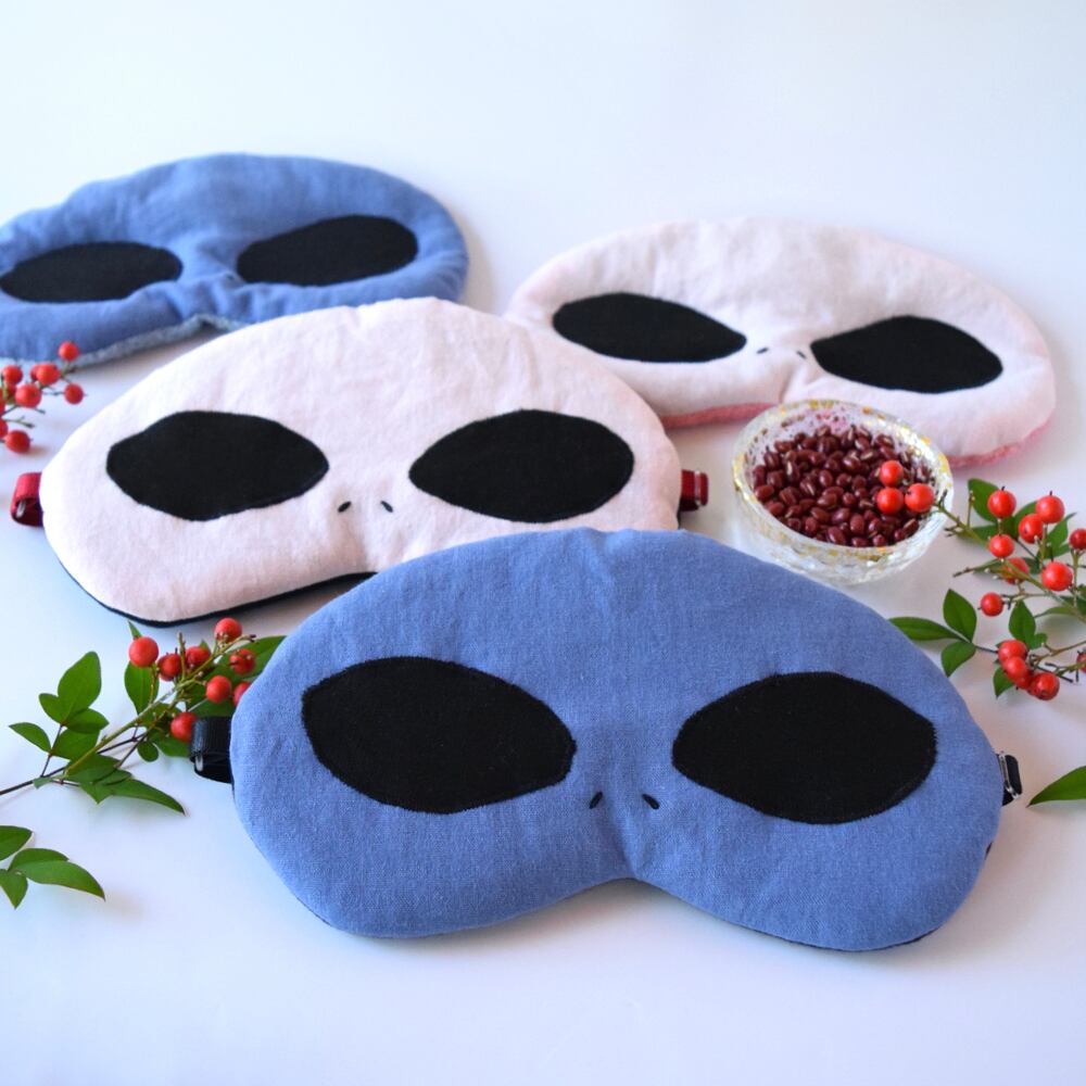 小豆のアイマスク アイピロー カバー付き  ハンドメイド 北欧風 小豆のアイマスク アイピロー カバー付き ハンドメイド 北欧風 【公式
