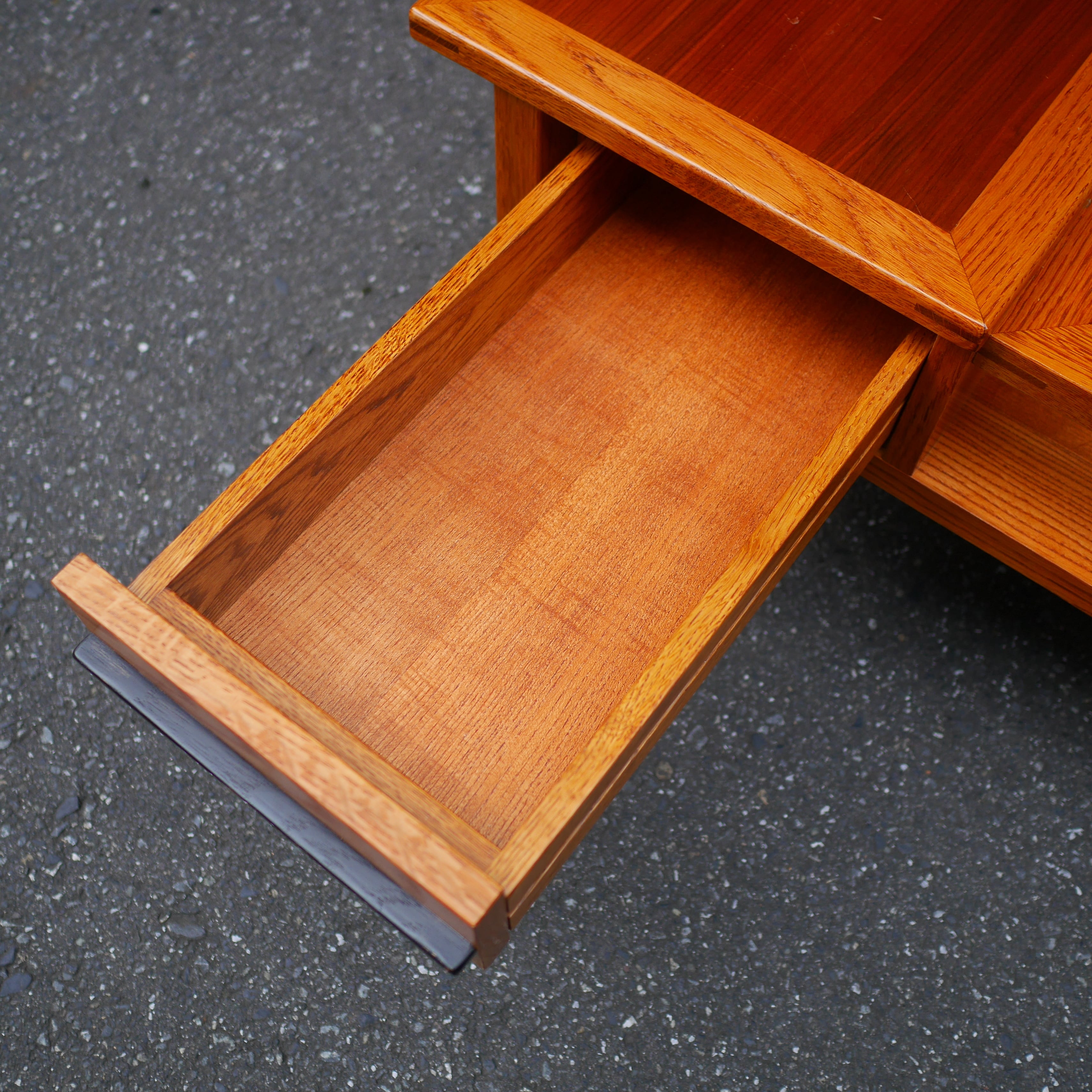 ACME Furniture “JETTY” コーヒーテーブル | トリノス-torinoth