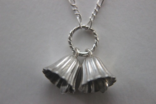 Scalloped Bells / Vintage Charm Necklace