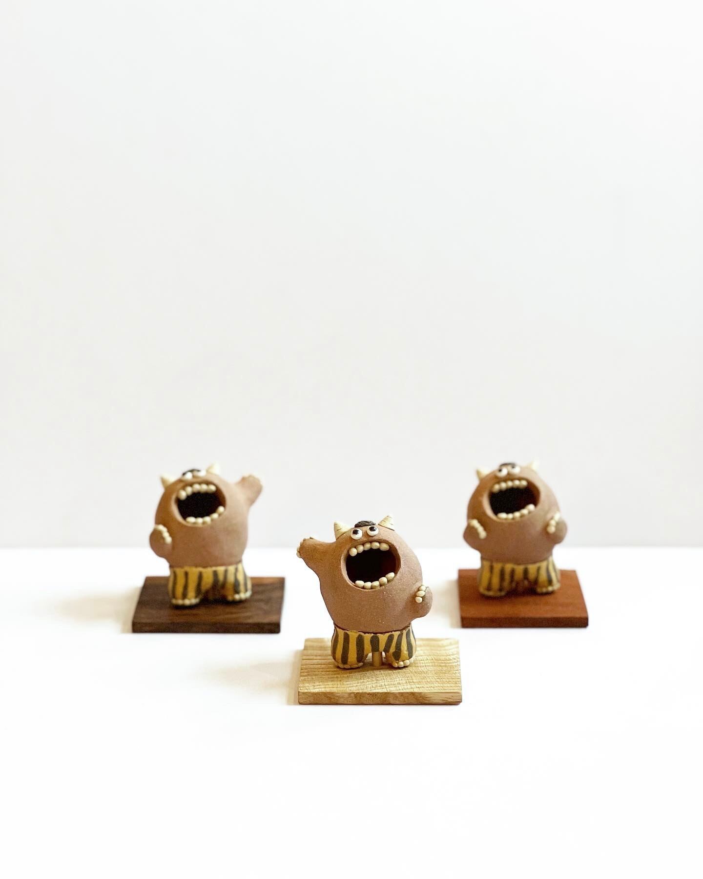 松本良太 陶器 台座付き おに | teshigotoya ねむの木の豆