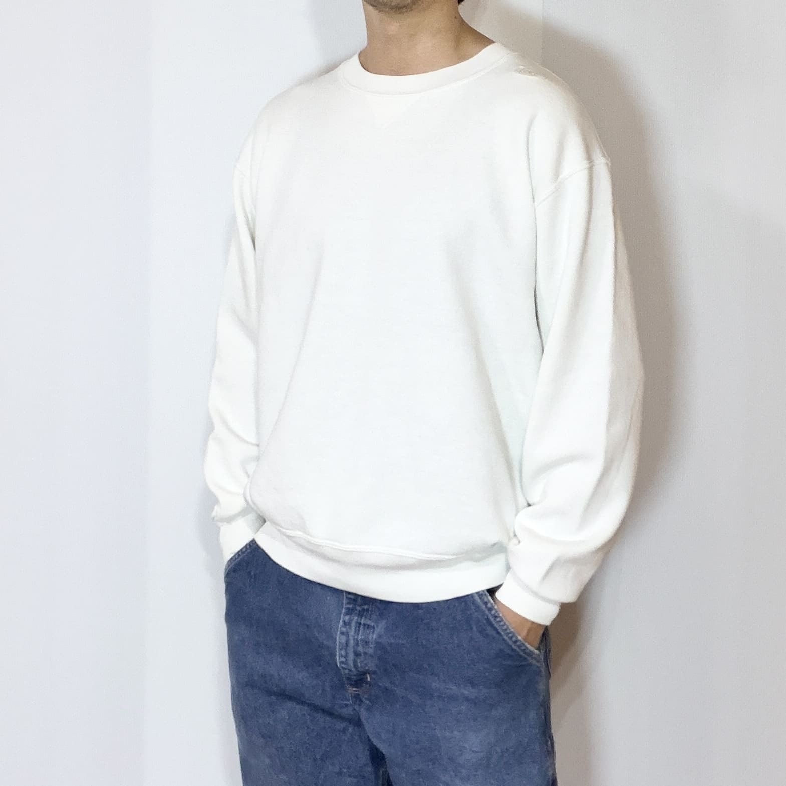 90's RUSSELL ATHLETIC スウェット usa製 L表記 白 USA製 90s 短丈 Russell Athletic Blank Crewneck Sweatshirt Front V