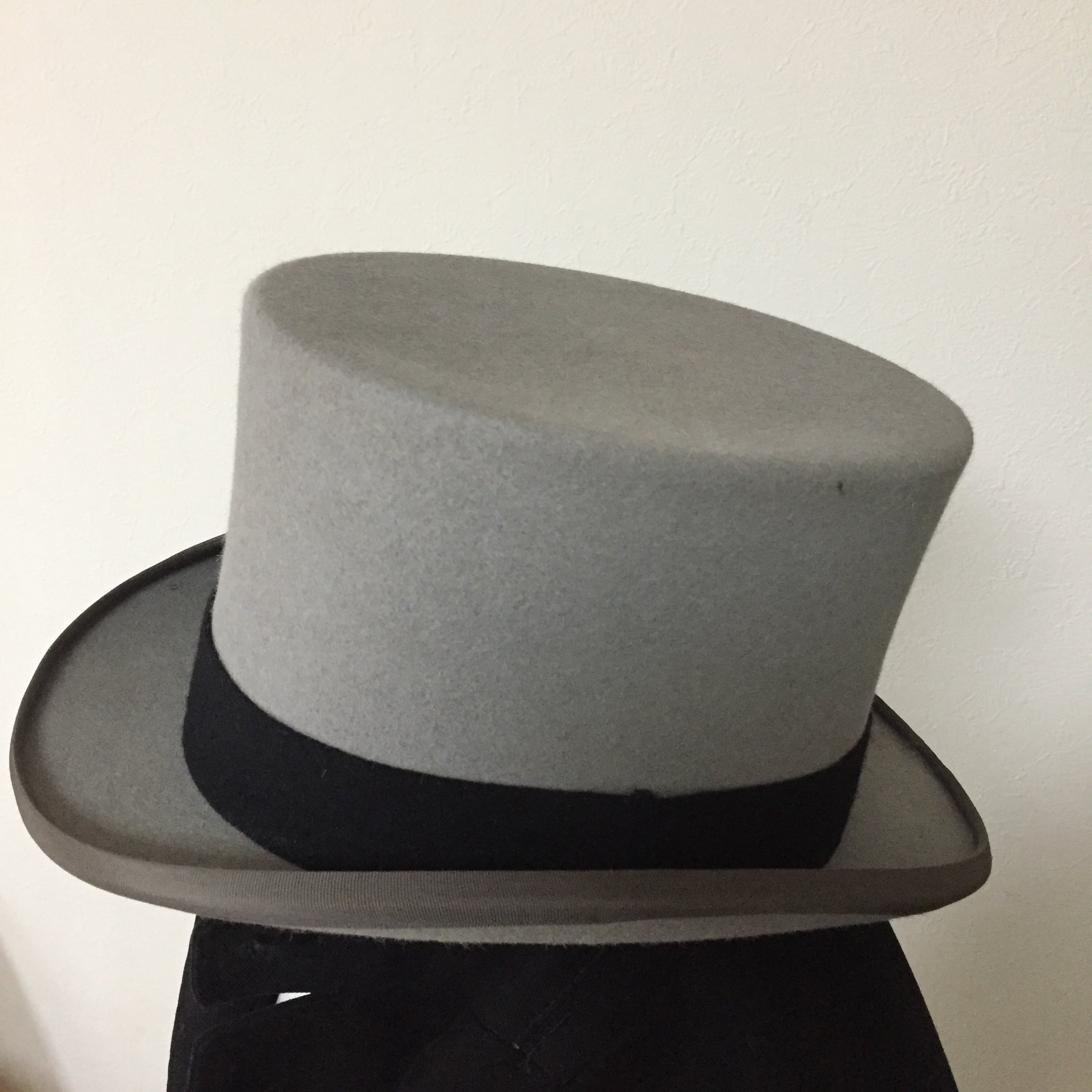 Vintage Ascot Fur Felt Grey Top Hat by Christys Hats | antico