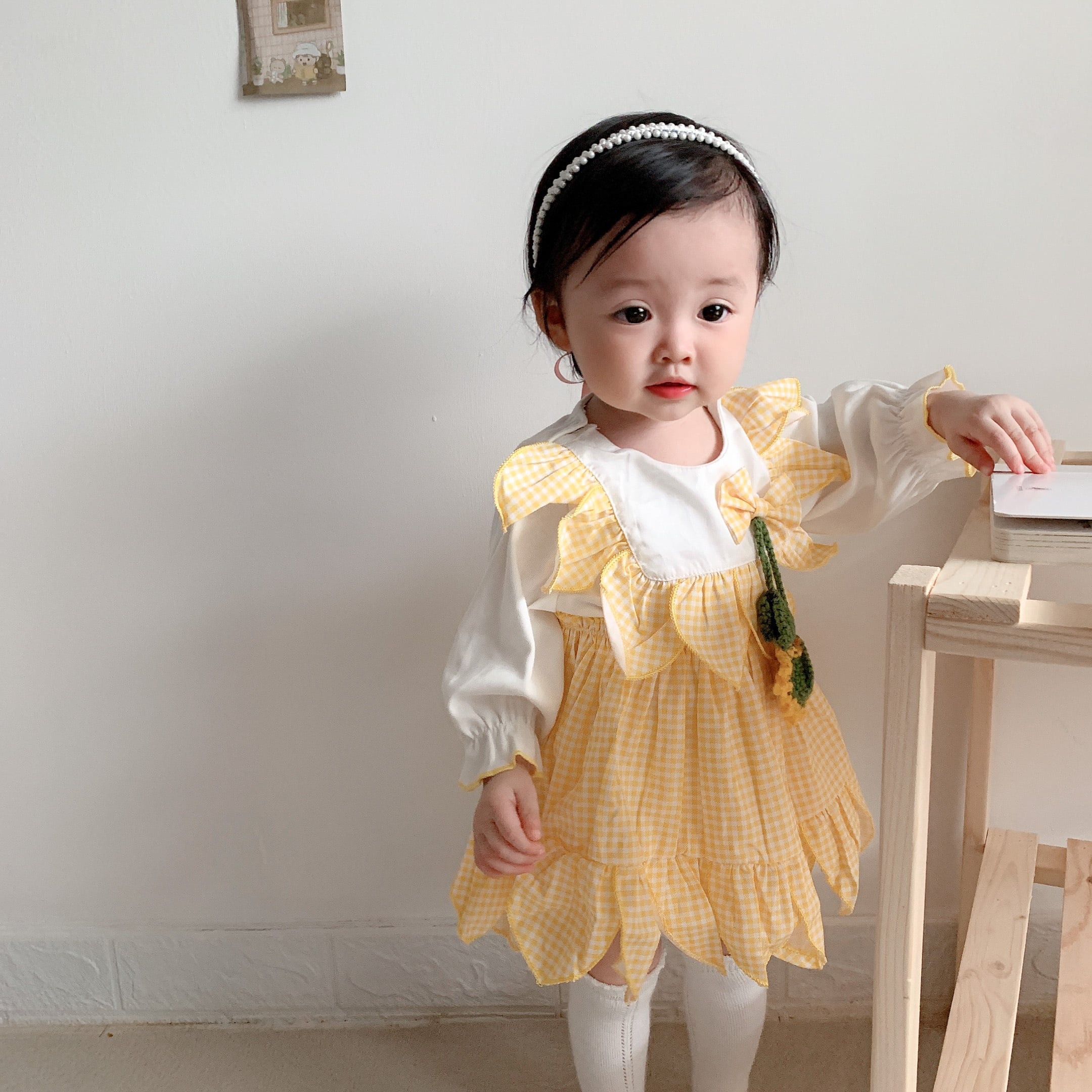 赤ちゃんのおならスカート2020秋の新しい赤ちゃん甘いワンピース太陽花