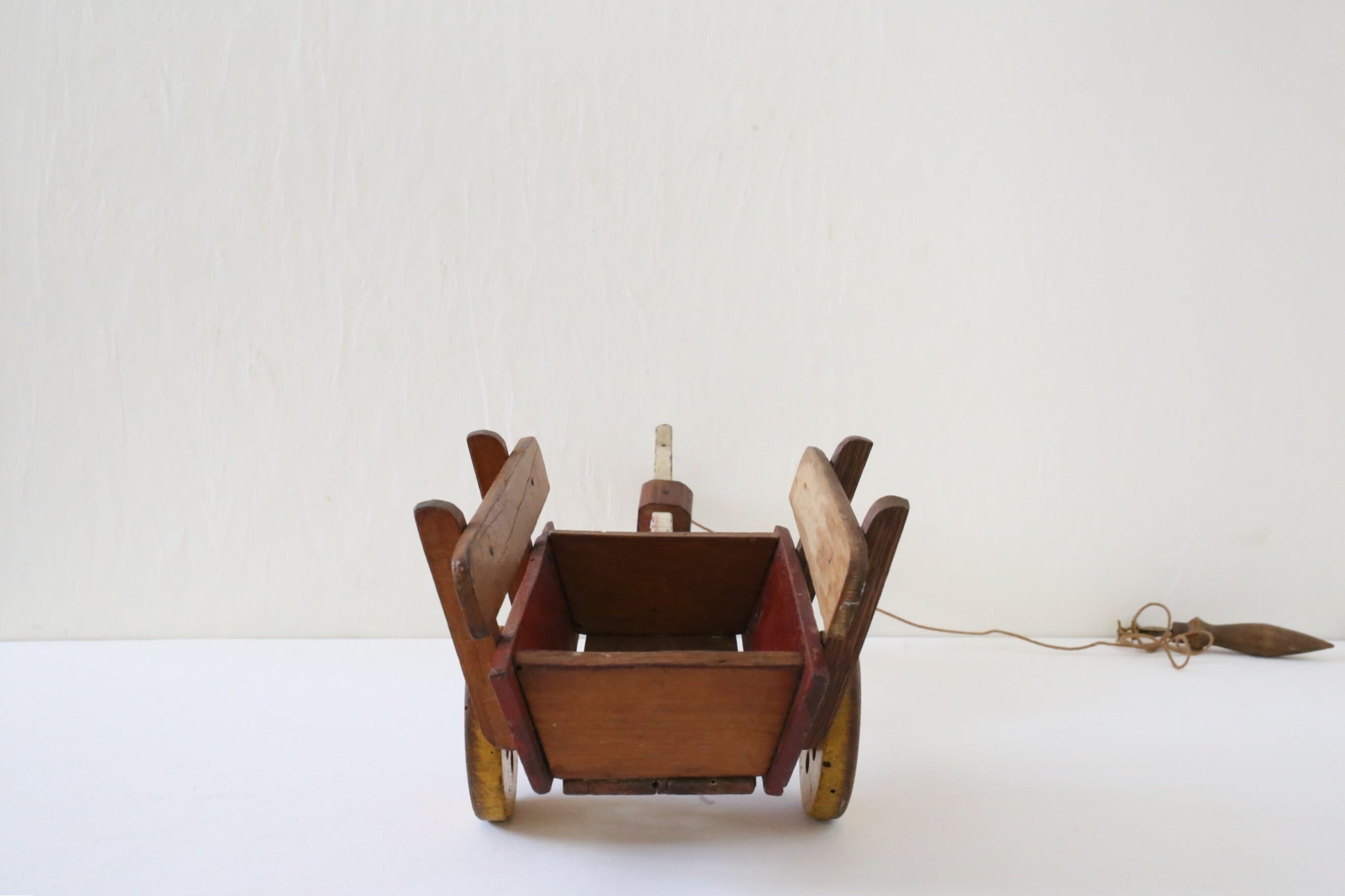フランス アンティーク ヴィンテージ おもちゃ 大きめの木製の馬車 N