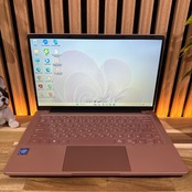 \ 公式ショップ限定価格❣️/ 極美品《希少ピンク》VETESA メモリ12GB SSD256GB 新型モデル Celeron N4000 ノートパソコン 安心サポート&3ヶ月保証付き