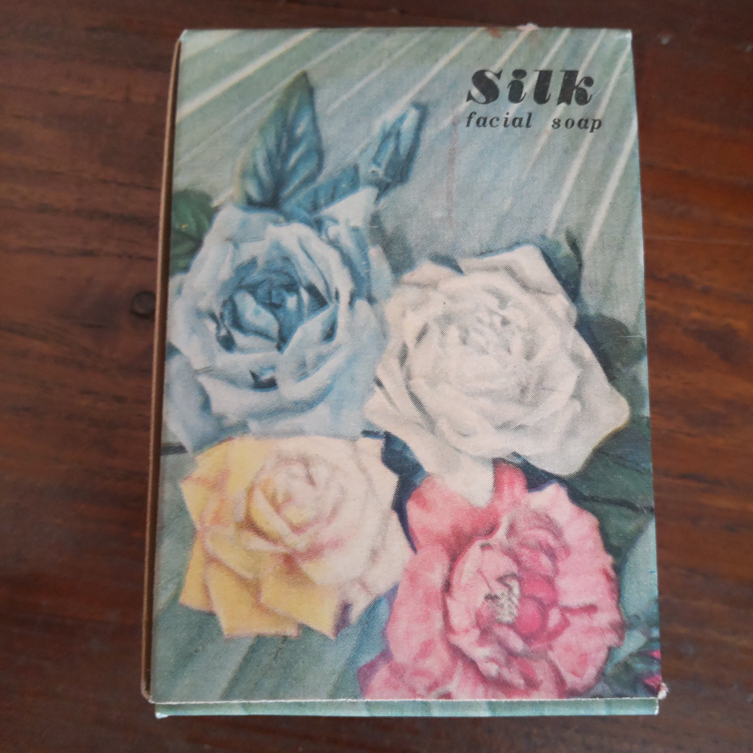 カネボウ絹石鹸 | eve