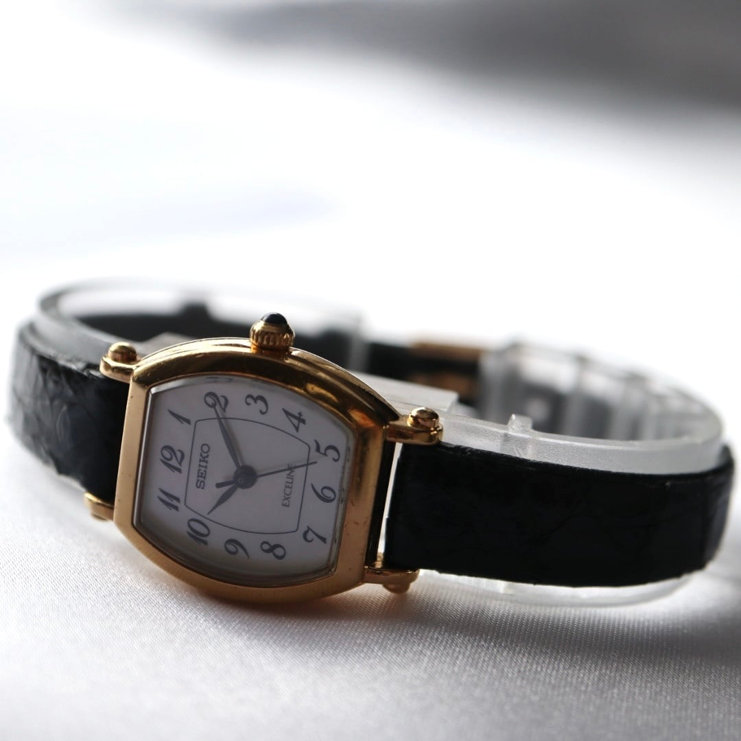 Yves Saint Laurent シルバー レディース腕時計 1152 | Pay ID