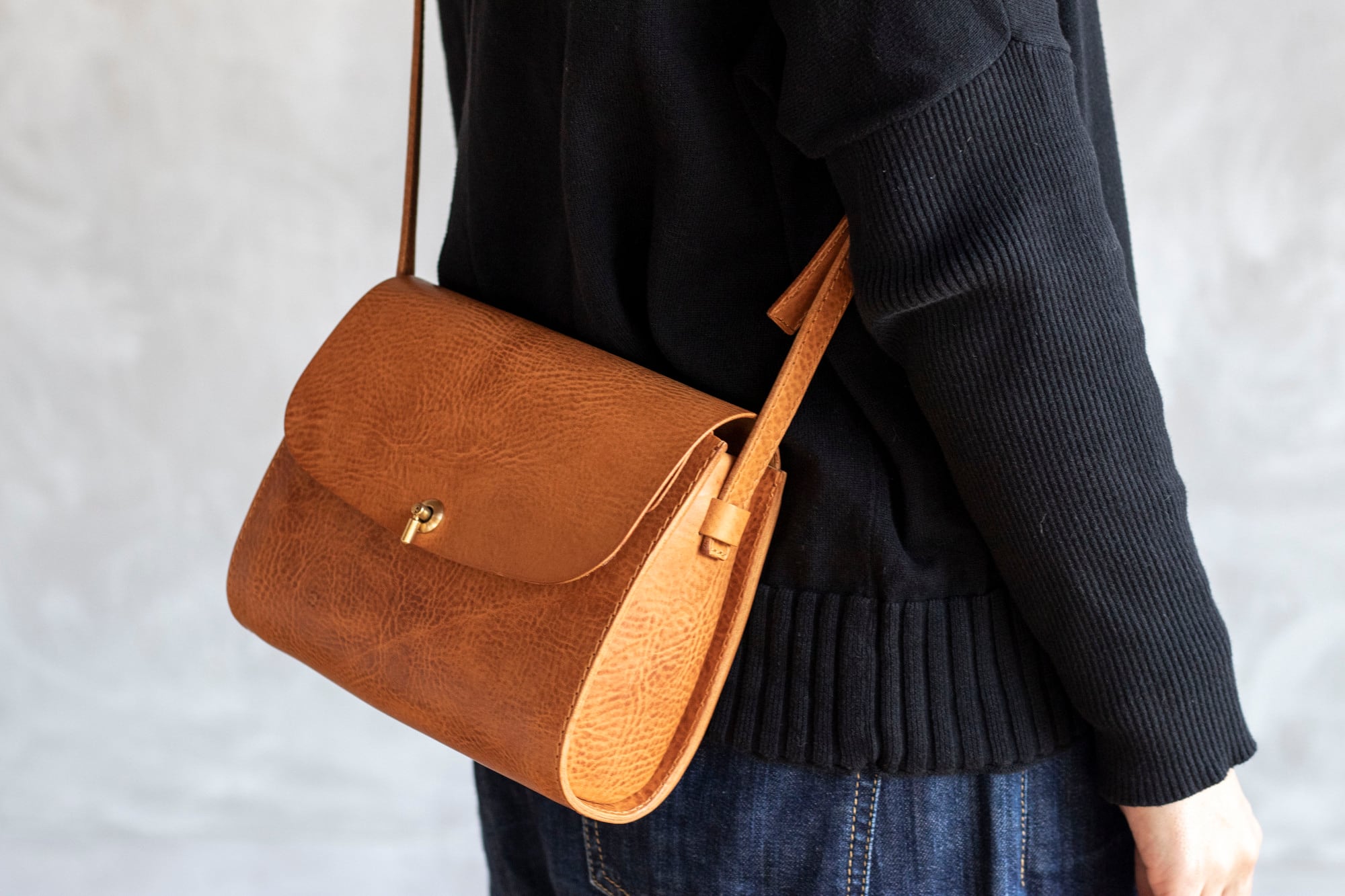 オコシ ショルダーバッグ M | すずなり