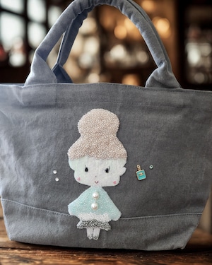 ♡ビーズ刺繍トートバッグ♡ グレー