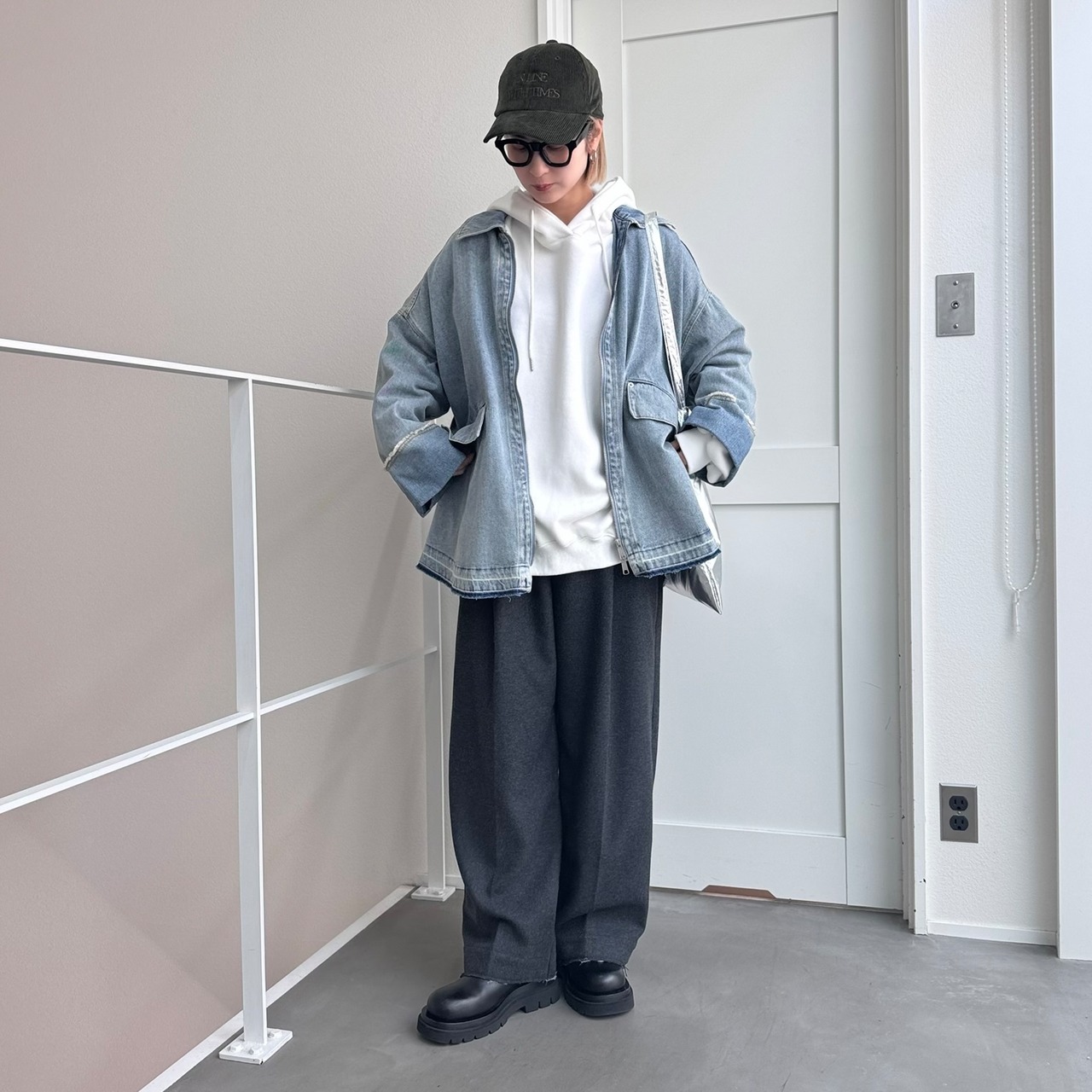 【受注予約：1月下旬入荷予定】W zip フリンジツイルデニムオーバーJK/ブルー