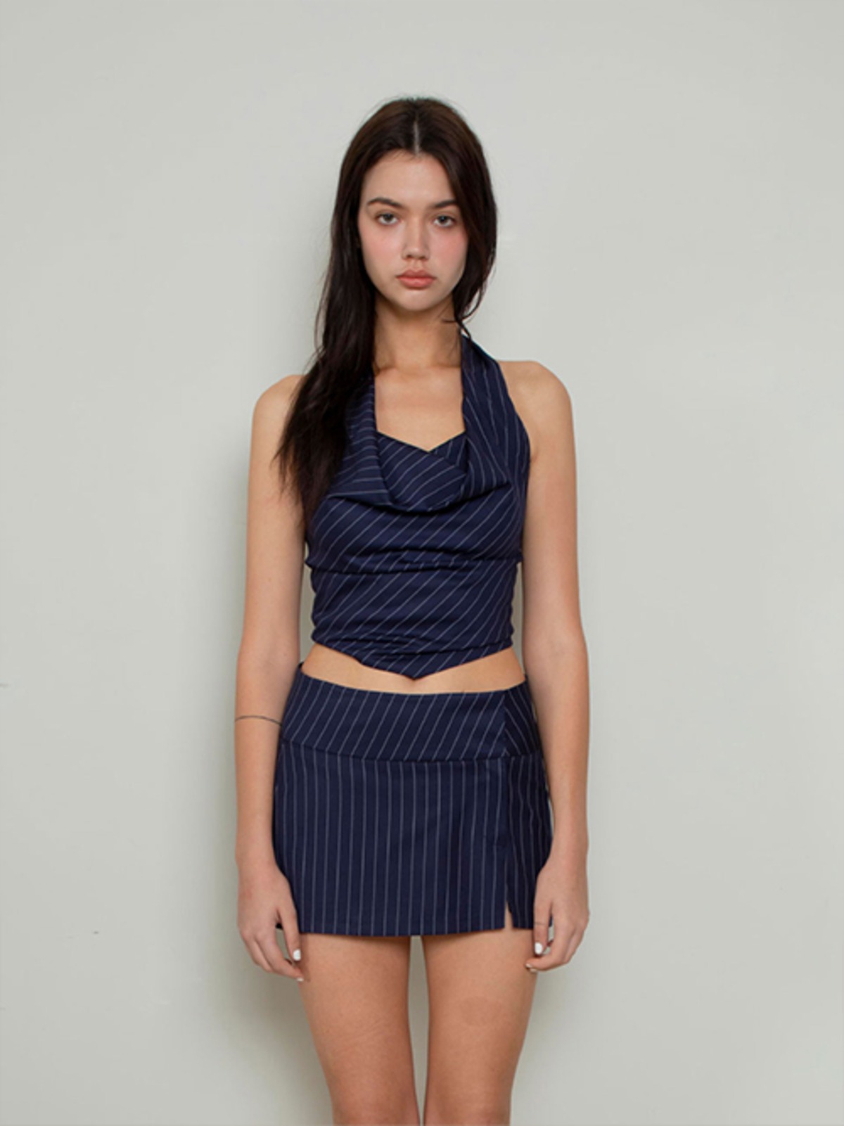 NOT YOUR ROSE] Draping Halter Top (navy) | もごつ