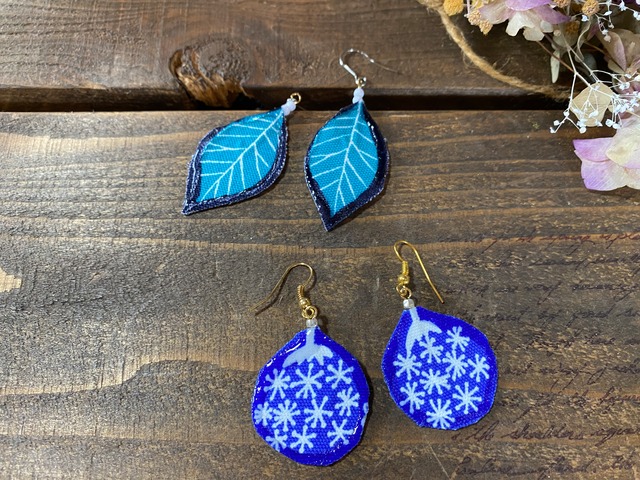 ハンドメイド!布で作った可愛いピアス 花束柄 葉っぱ柄のピアス