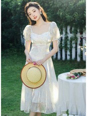 【0012】Puff Sleeve Botanical Short Sleeve Dress