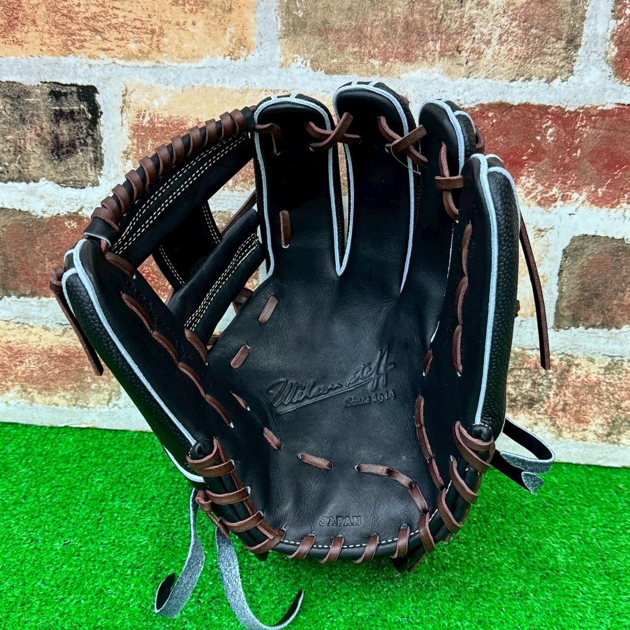 大人気】2026年モデル Wilson staff 軟式グローブ 1723型 WBW102984
