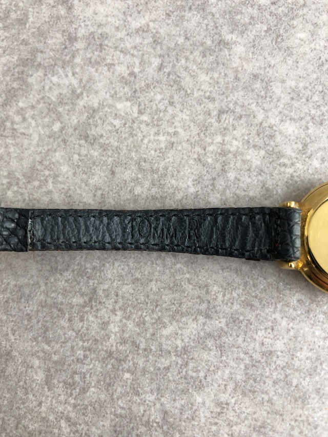 GUCCI グッチ 腕時計 ゴールド ブラック レザー リザード型押し クウォーツ 5300L vintage ヴィンテージ オールド j7kah7