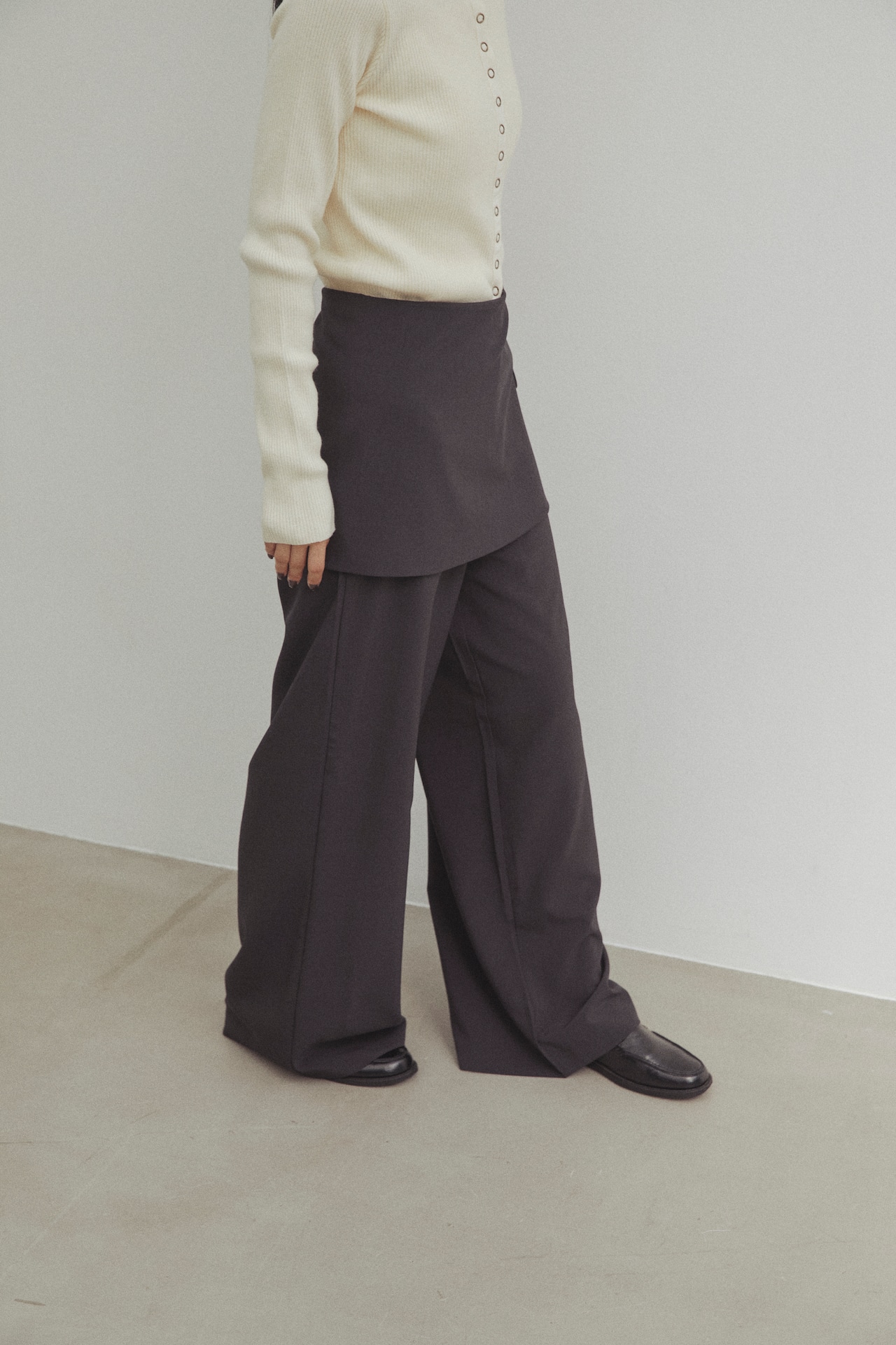 DU125904 layered pants