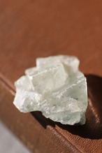 フローライト「冬の落とし物」Fluorite ◇ 天然石・鉱物・パワーストーン・原石 | st00405