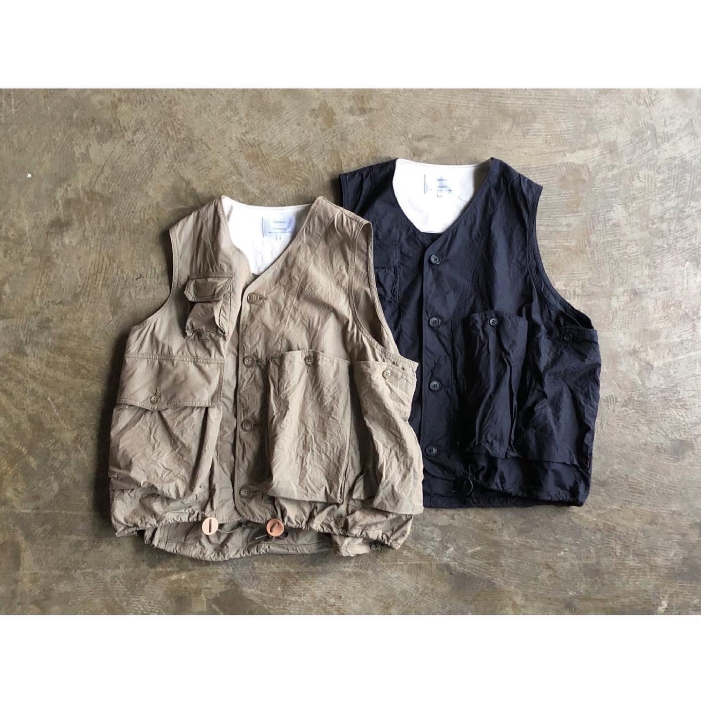 オンライングループ another 20th century River Runs Vest ベスト