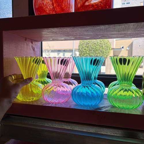 NEON GLASS VASE　4Color　ネオンカラー ガラス フラワーベース　花瓶　イエロー　ピンク　ブルー　グリーン