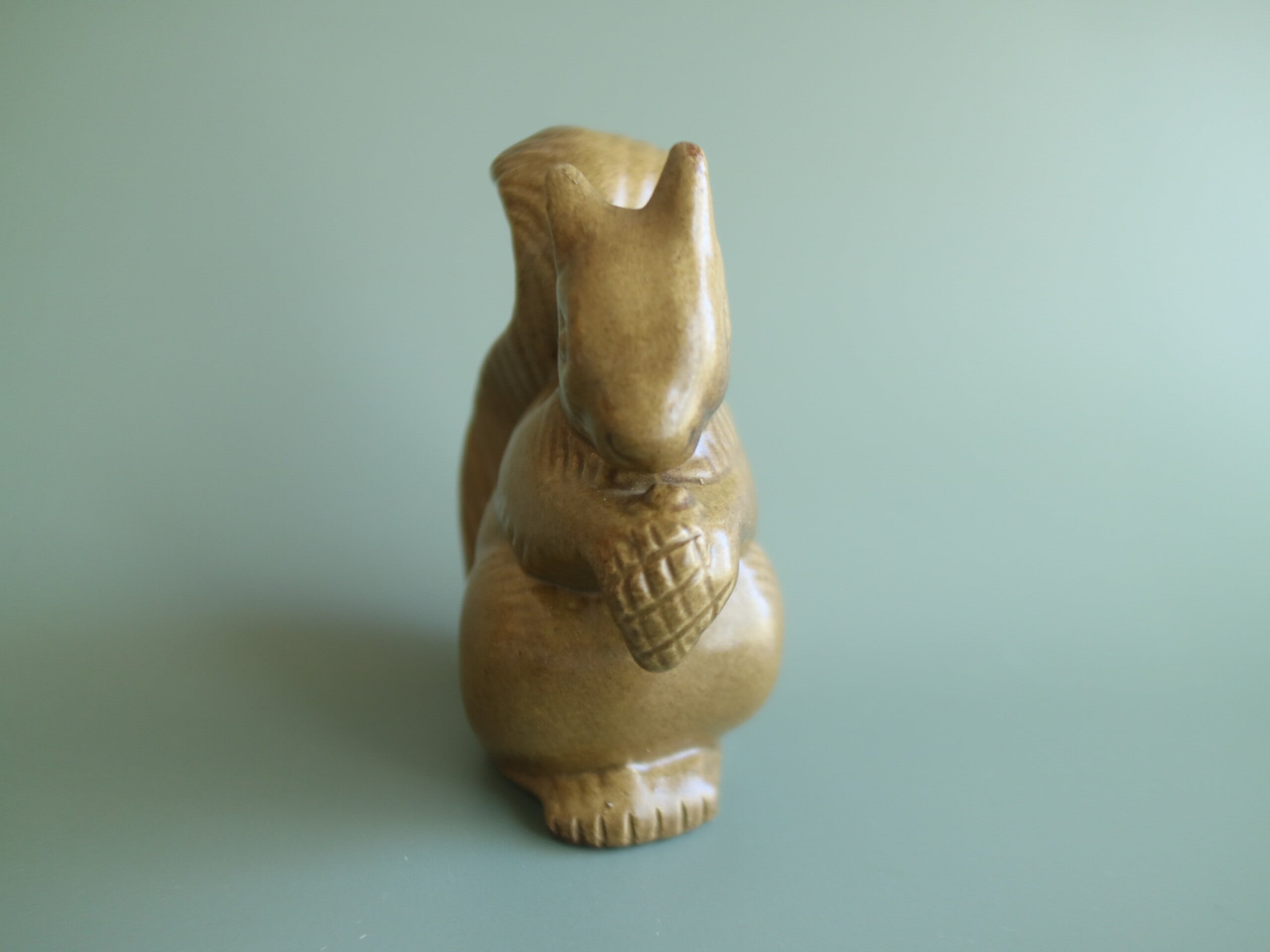 Ego stengods　リスの置物 オブジェ　北欧　ヴィンテージ 北欧ヴィンテージ EGO STENGODS 陶器のリスの置物 - a n t e n n a