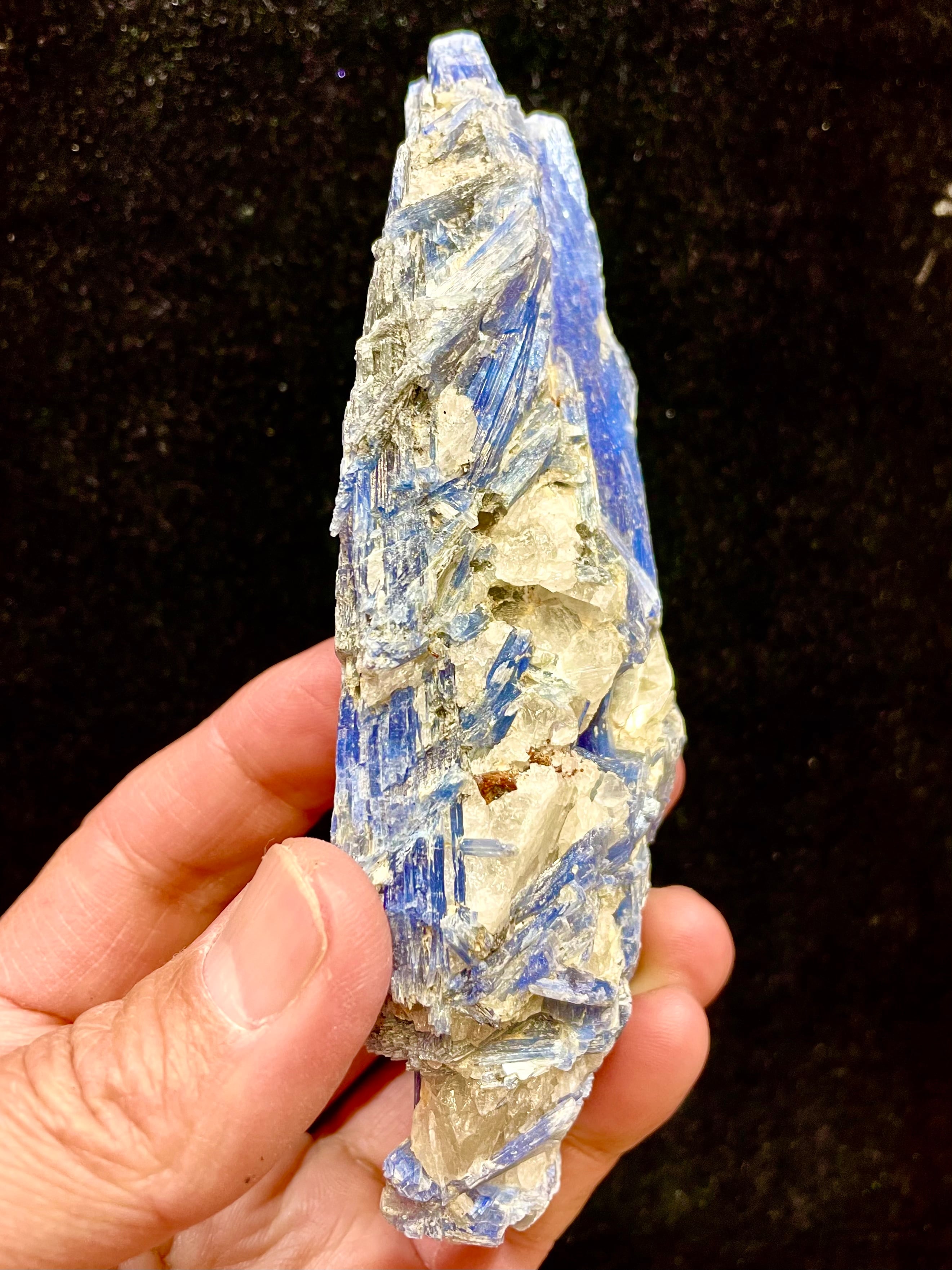 カイヤナイト原石 6) カイヤナイト原石 | レムリアの太陽