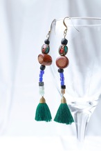 ネパールアンティークビーズ×タッセルピアス T1912A018